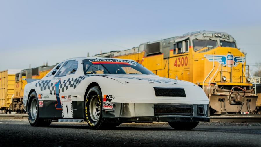  Chrysler LeBaron Race Car 1987 года  (фото 5 из 129)